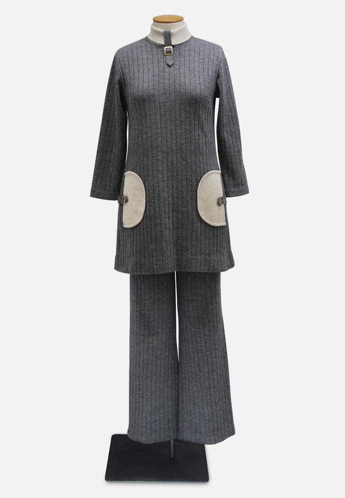 Kathryn by Robert Blake 1970s Grey Ribbed Knit Tunic and Trouser Set