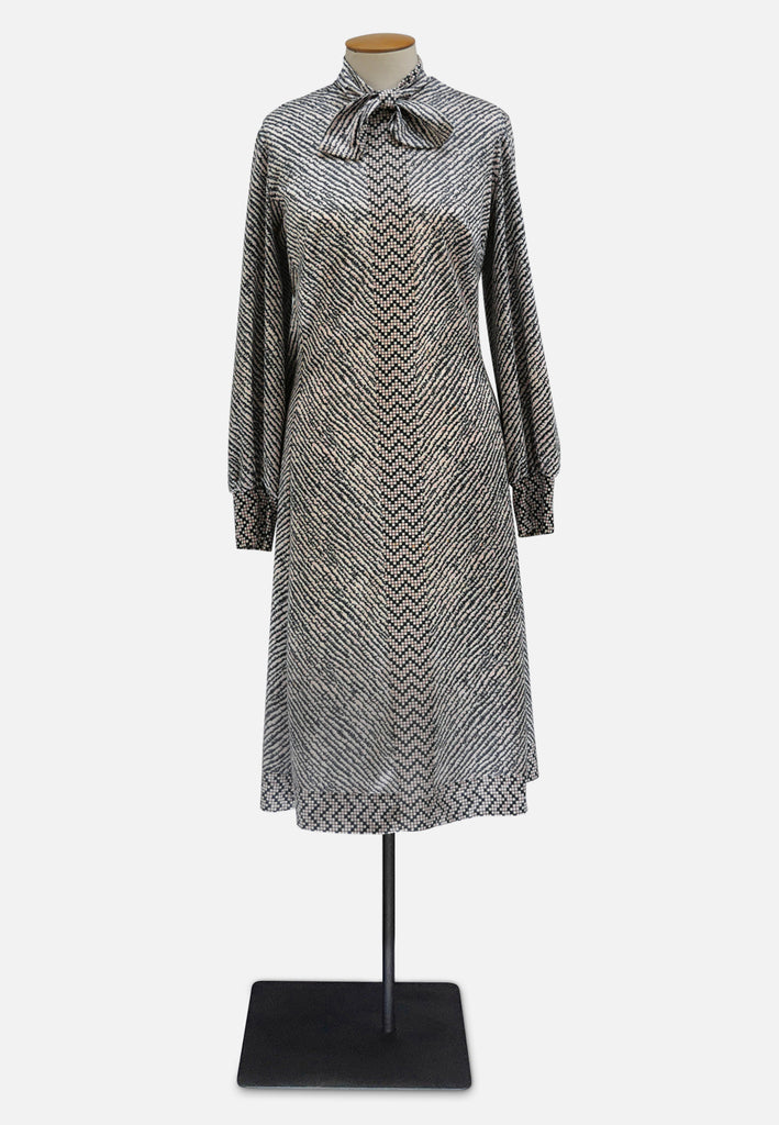 Tradita 1970s Grey Chevron Print Shirt Dress