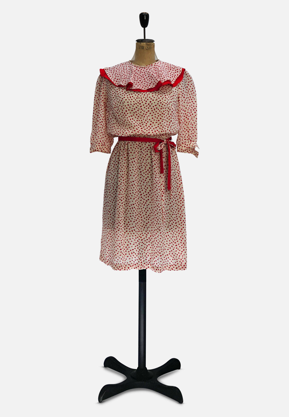 Exceptional Necking Dress Painted Bird Vintage Boutique The Aviary